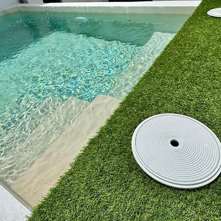 Stunning Home, Private Pool, Wifi, 3br